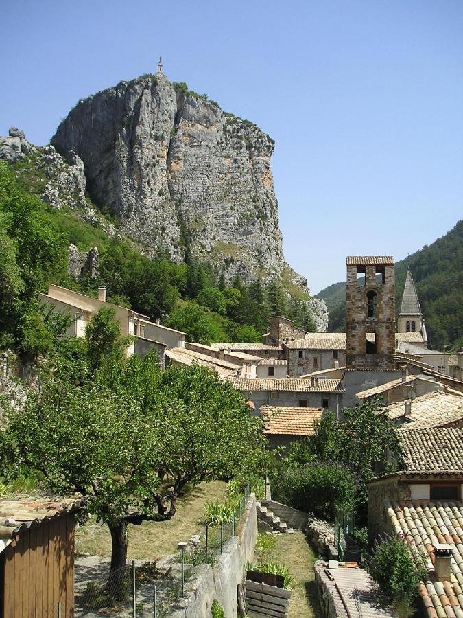 Ma Petite Auberge Castellane Bagian luar foto