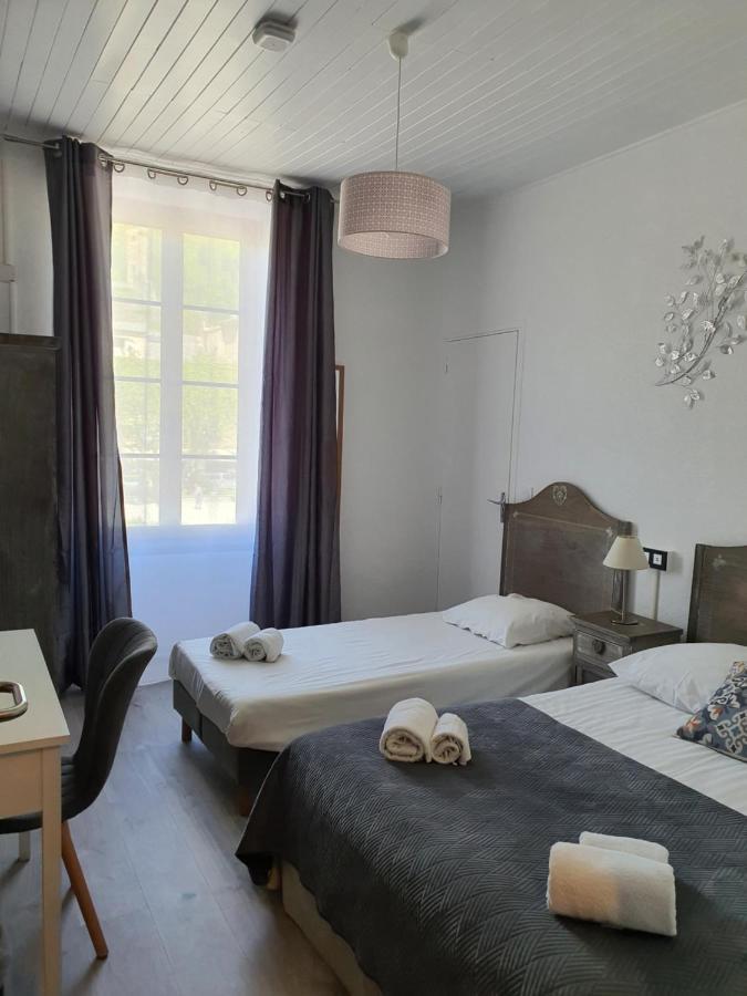 Ma Petite Auberge Castellane Bagian luar foto