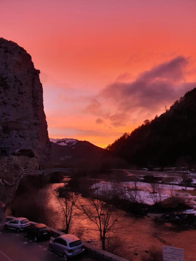Ma Petite Auberge Castellane Bagian luar foto