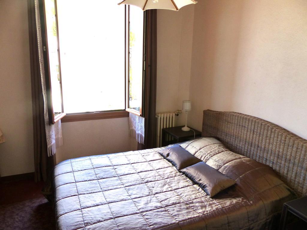 Ma Petite Auberge Castellane Bagian luar foto