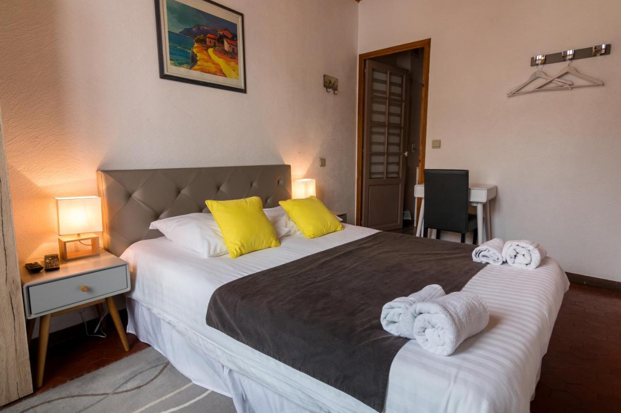 Ma Petite Auberge Castellane Bagian luar foto