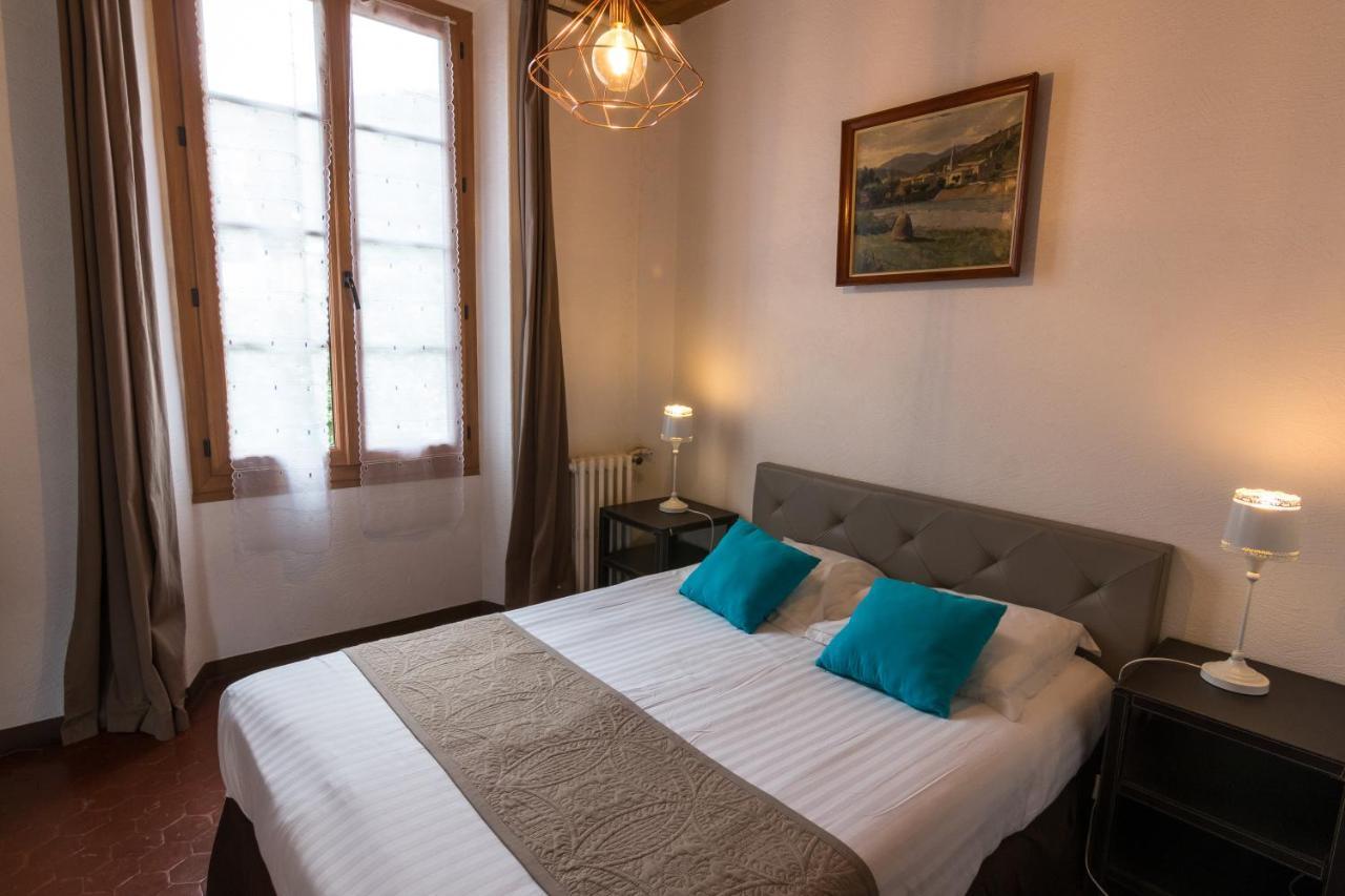 Ma Petite Auberge Castellane Bagian luar foto