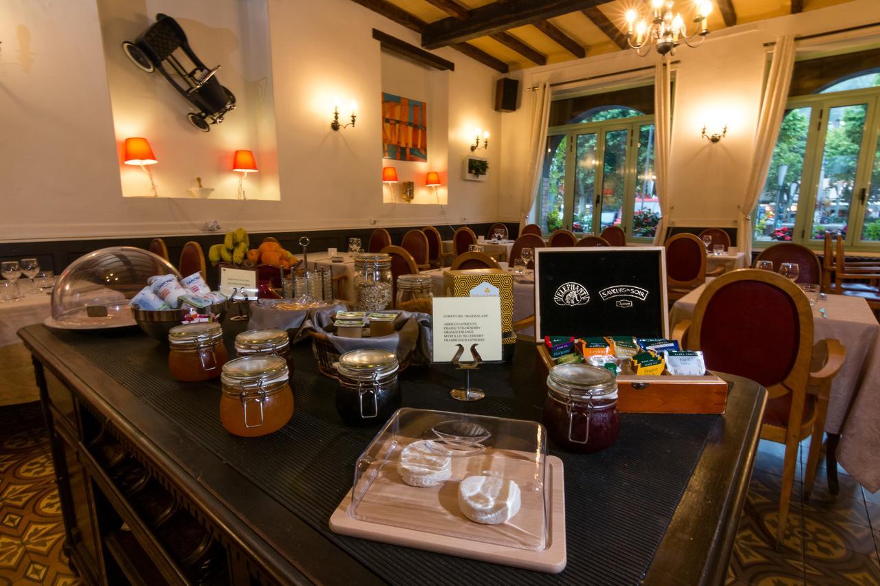 Ma Petite Auberge Castellane Bagian luar foto